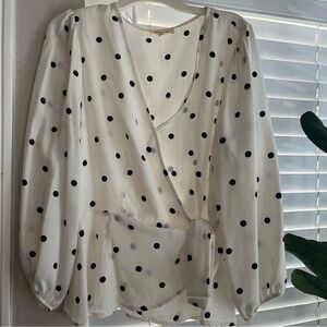 Polka dot top white